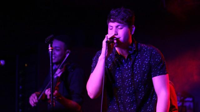 In a performance in Alston Friday night, Juice feed the crowd beachy vibes, while William Bolton lulled listeners with calm, serene sounds, despite the storm raging outside.