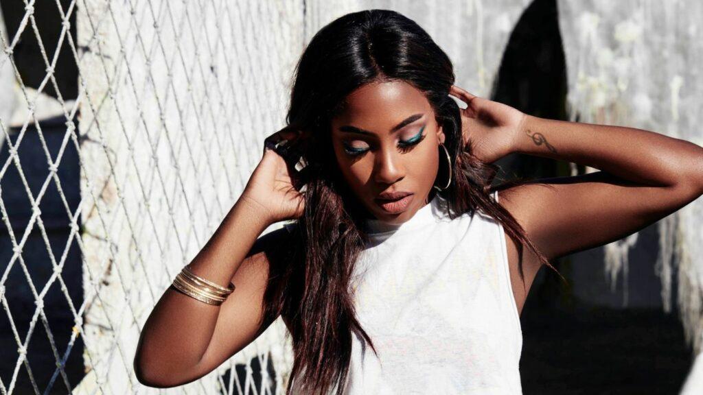 Sevyn Steeter Can't Commit in "HMU" Music Video