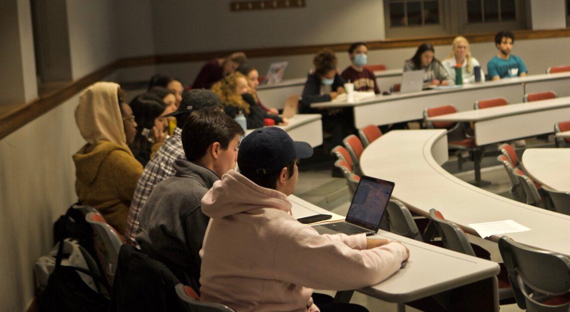 Bill Proposing Student Assembly Speaker Sent Back to Committee