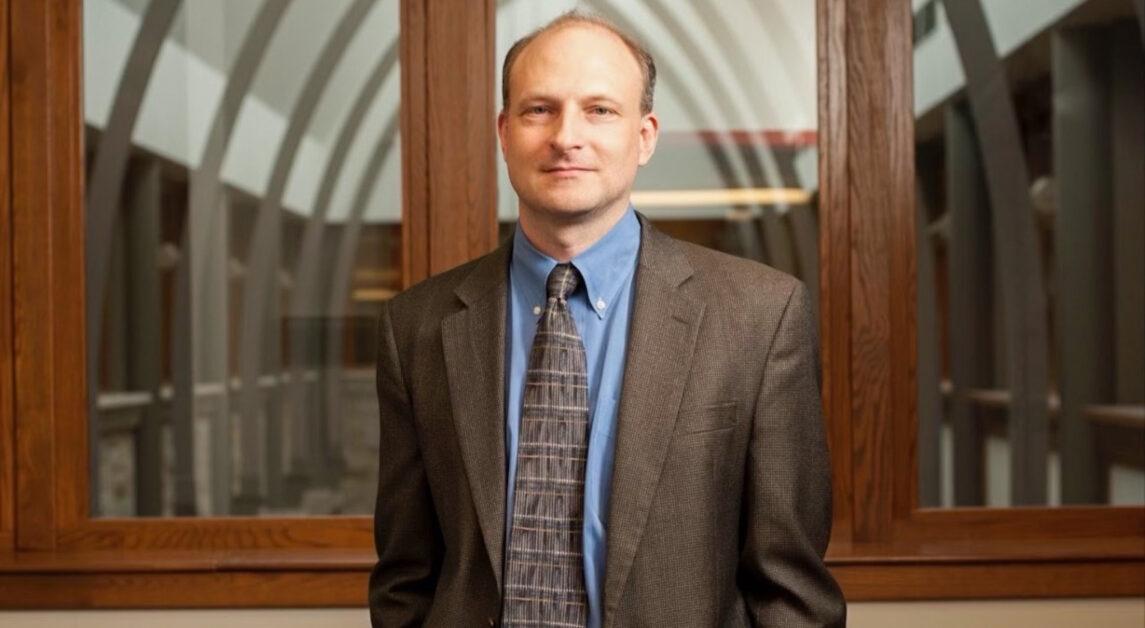 On his podcast, Me, Myself, and AI, professor Sam Ransbotham brings on guests from various companies to speak about their experiences with AI. (Photo Courtesy of Sam Ransbotham)