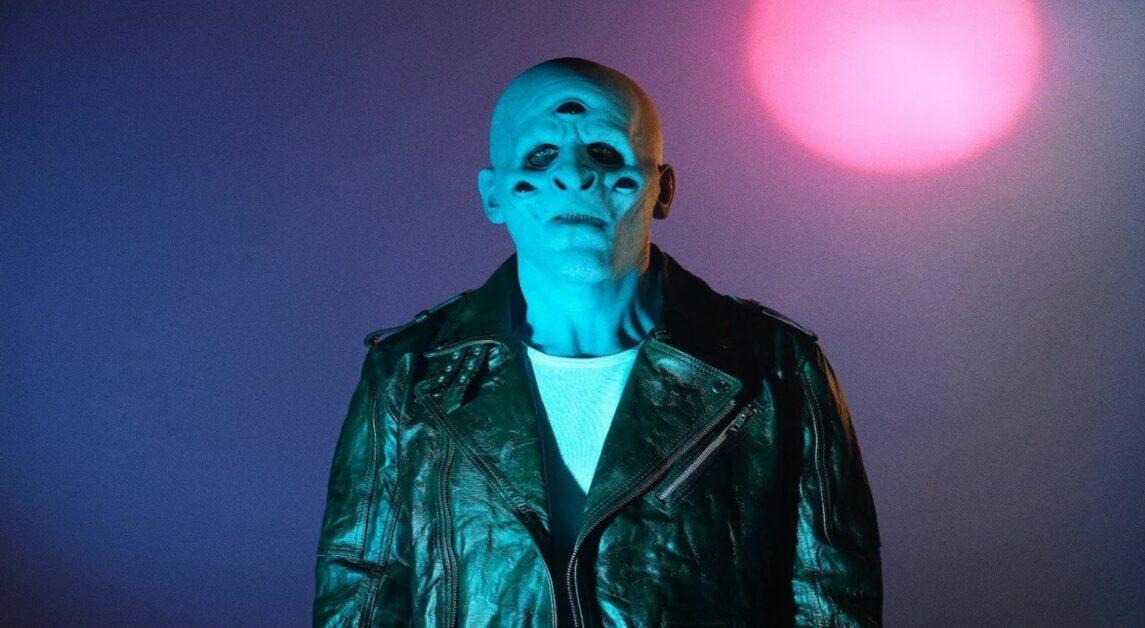 M83 Crafts ’80s Movie Soundtrack With ‘Fantasy’