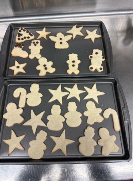 While cookie decorating is the first thing on my to-do list when I go home for winter break, it’s never too early to kickstart the holiday spirit.
