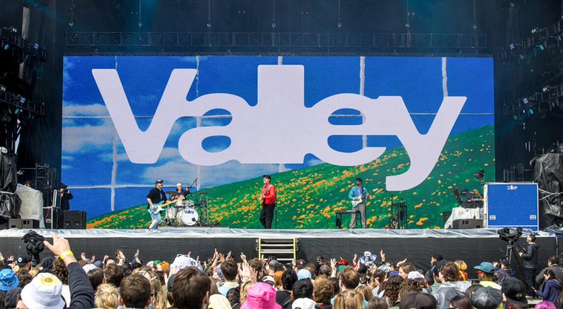 Valley Energizes Crowds Between Intermittent Showers During Boston Calling Day Two
