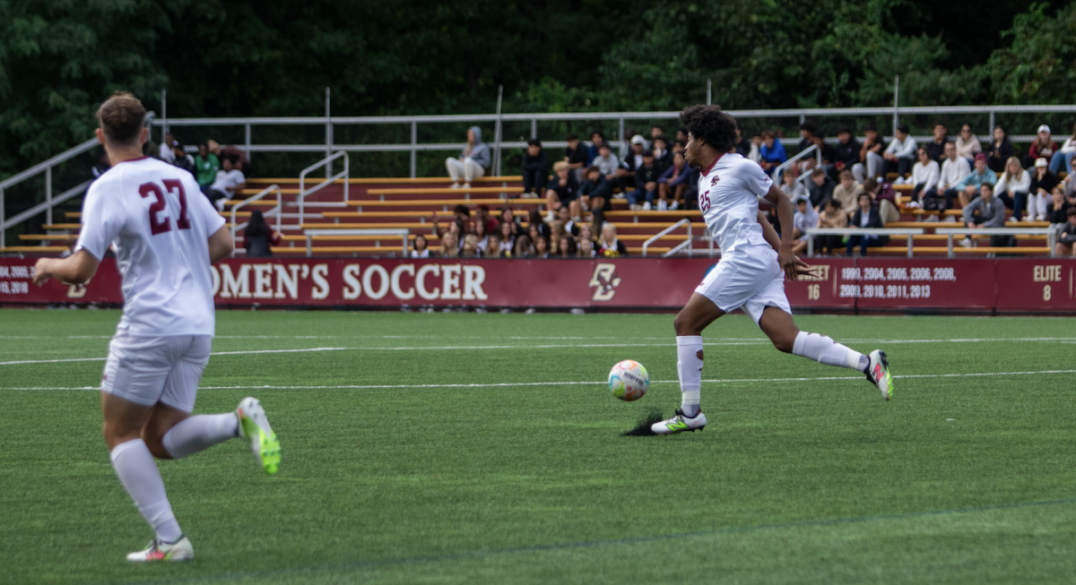 After just two goals in their first three games, the Eagles snatched their two-game losing streak against the Huskies. (Trishna Condoor / Heights Staff)