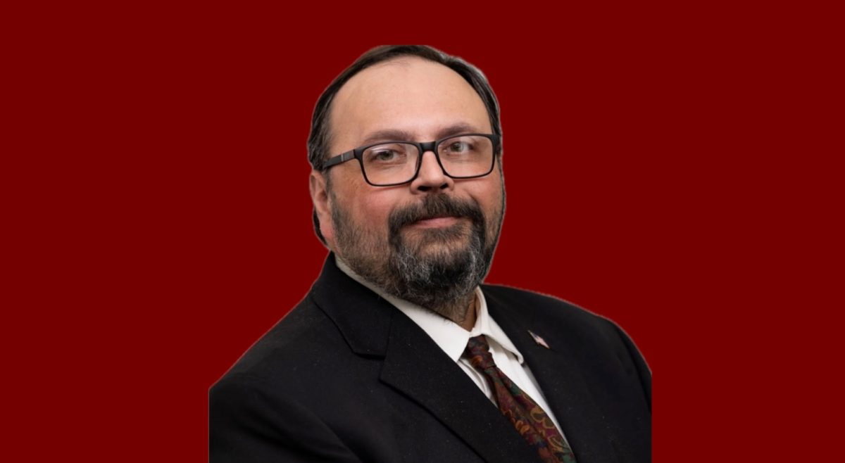 Cecchinelli is competing with City Council President Marc Laredo for the mayoral seat.