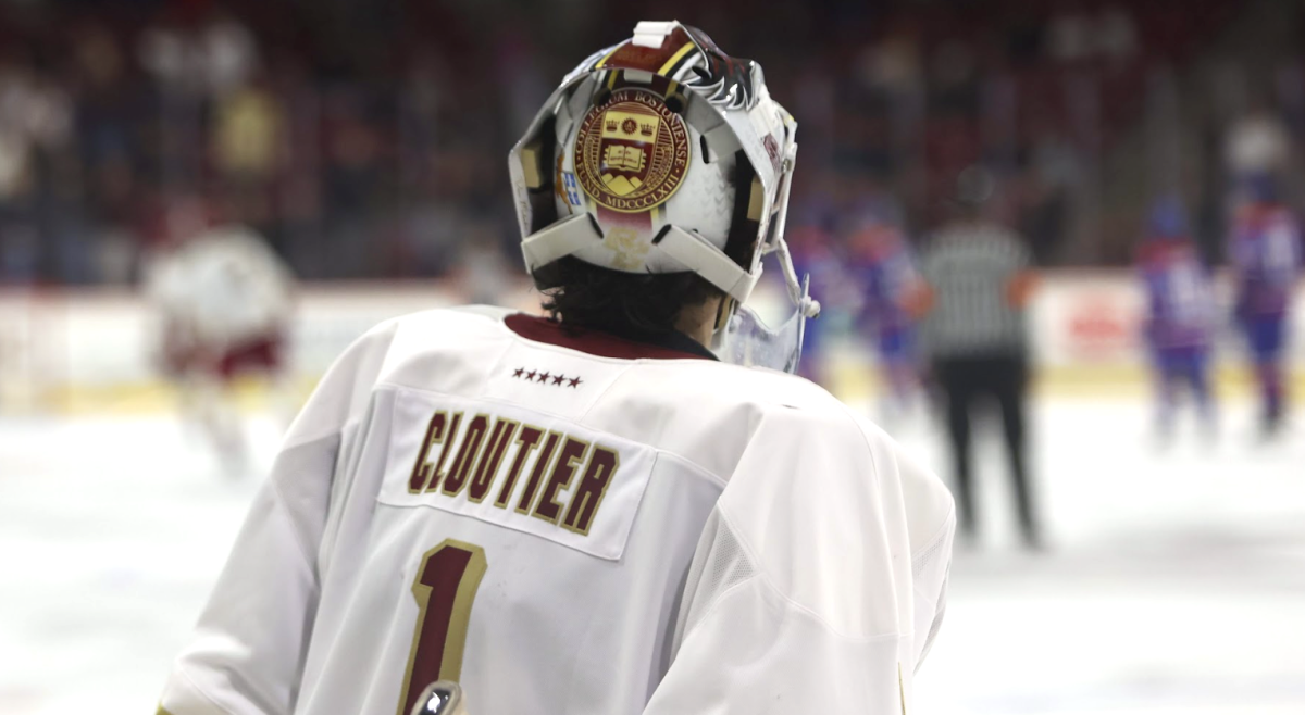 Cloutier, pictured, gave up five goals on 26 shots. (Jenny Krasic / Heights Staff)