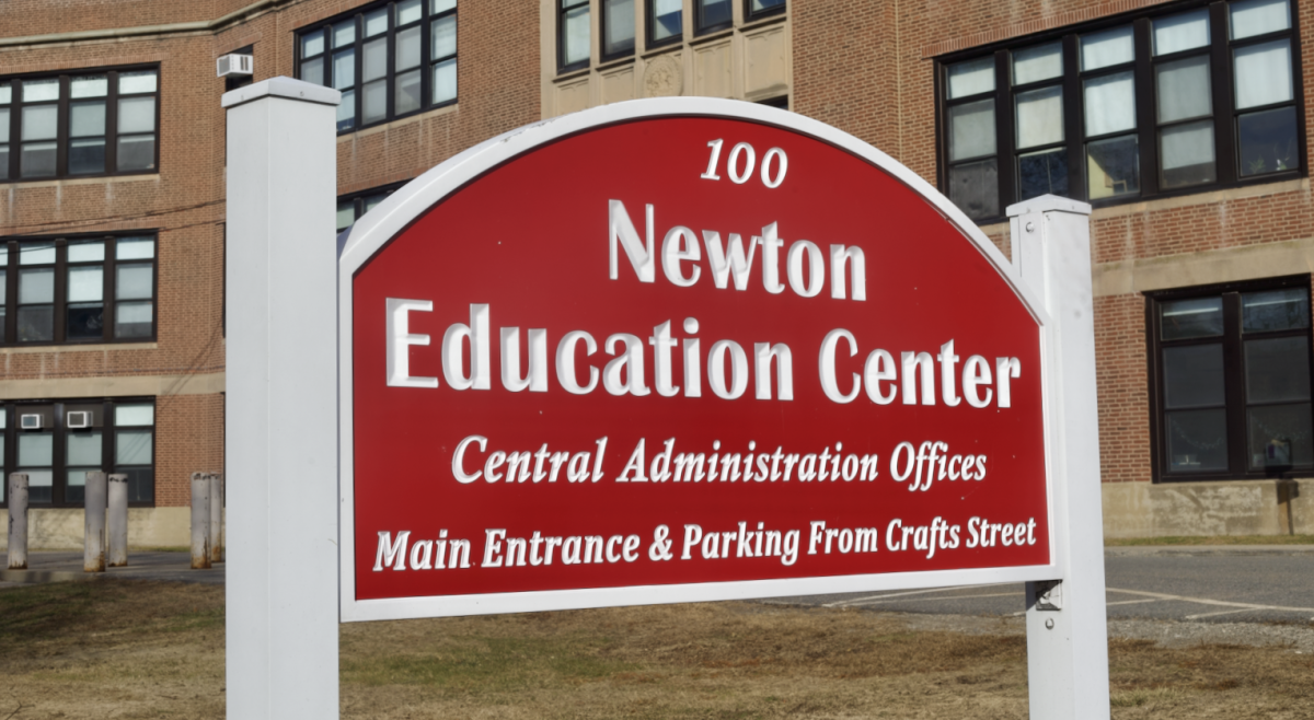 Newton citizens expressed their frustration with Mayor Marc Laredo’s inflexibility with the city’s allocation. (Genevieve Morrison / Heights Editor)
